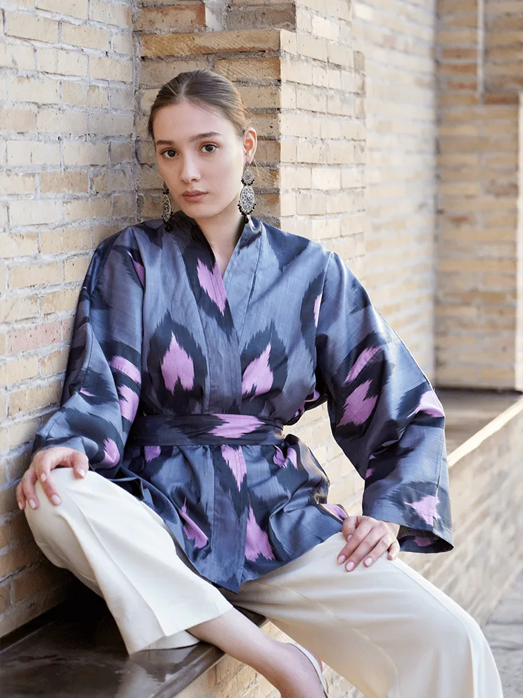 85% Silk Mini Kimono "Passionate Heart"