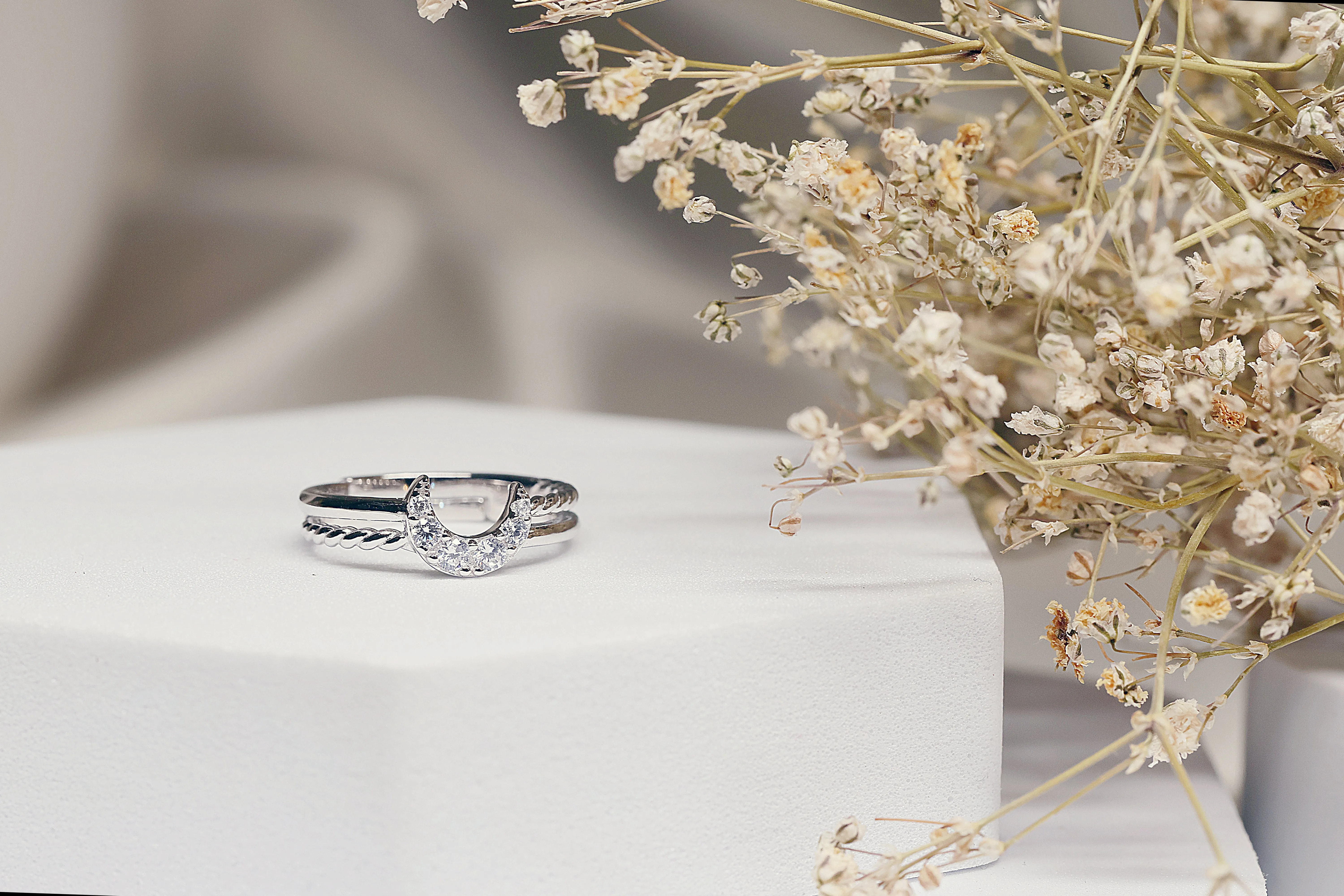 92.5 Silver Moon ring