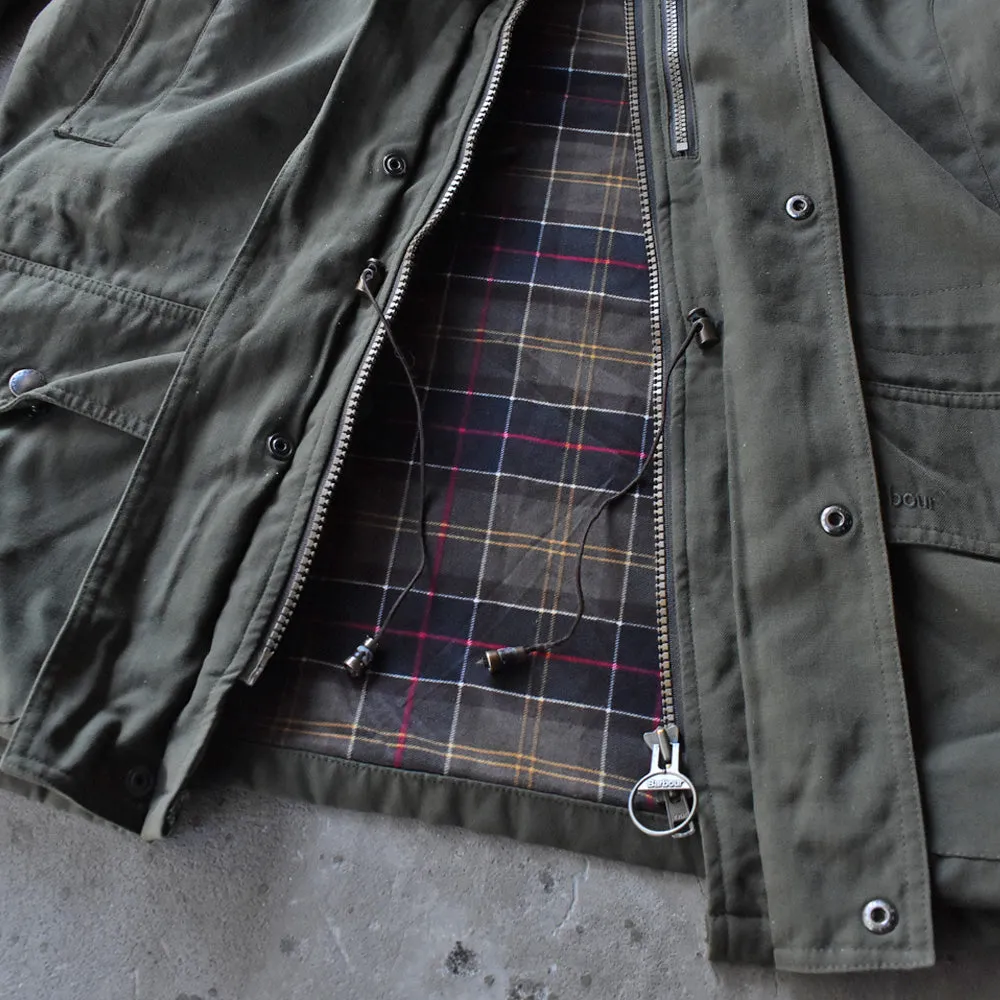 Barbour “T1 BERWICK ENDURANCE JKT” ノンオイルド ジャケット 240124