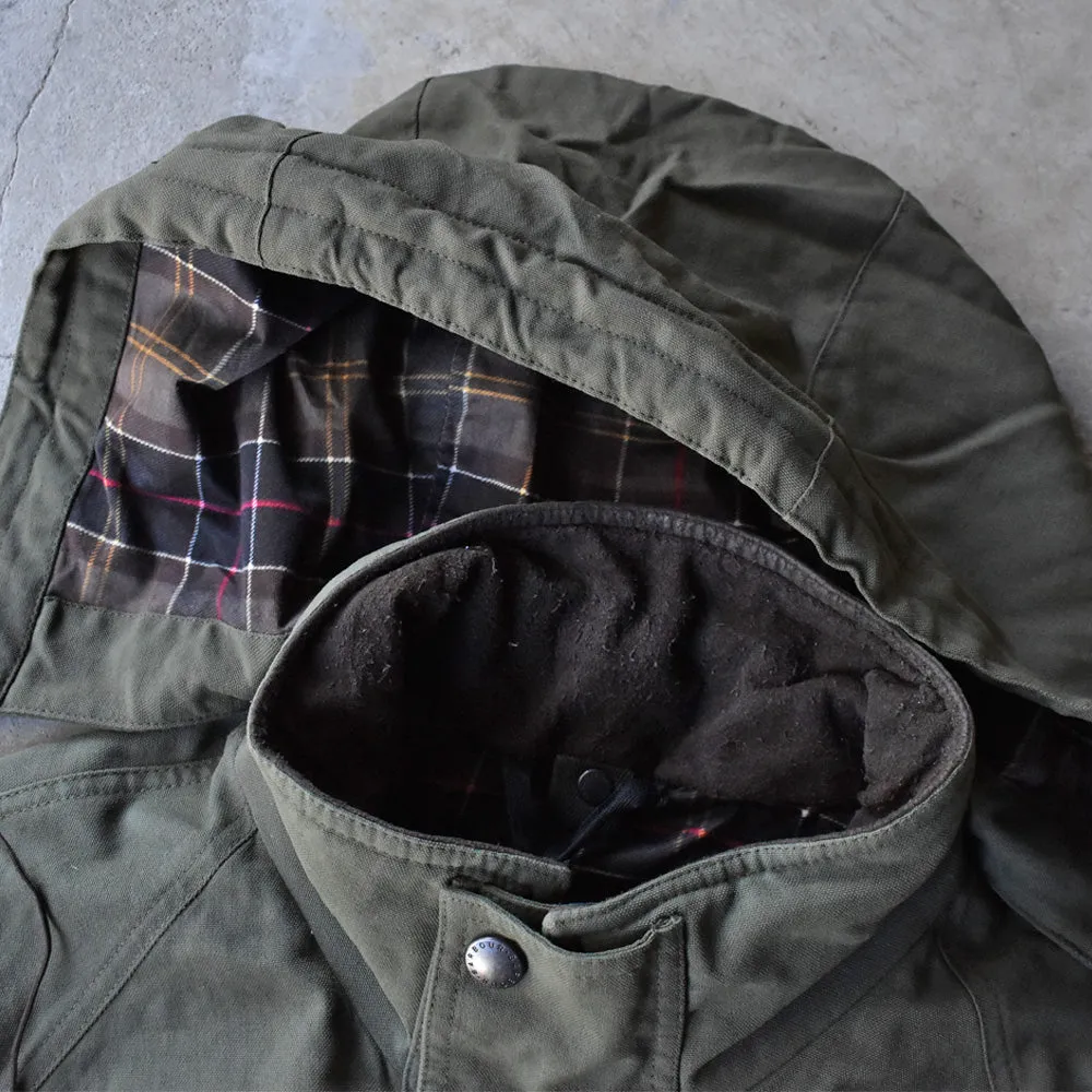 Barbour “T1 BERWICK ENDURANCE JKT” ノンオイルド ジャケット 240124