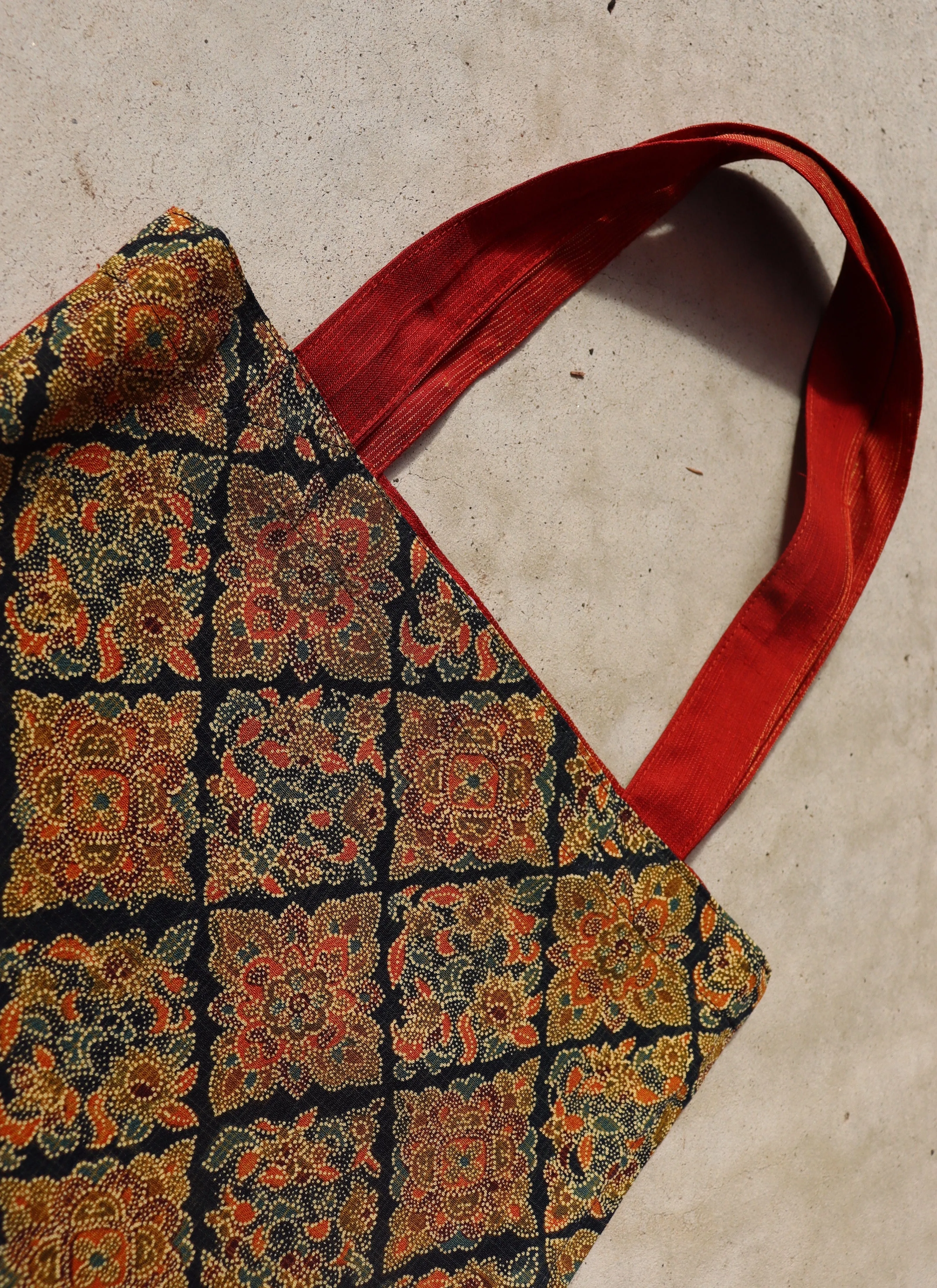 Kimono Tote-Red x Blue