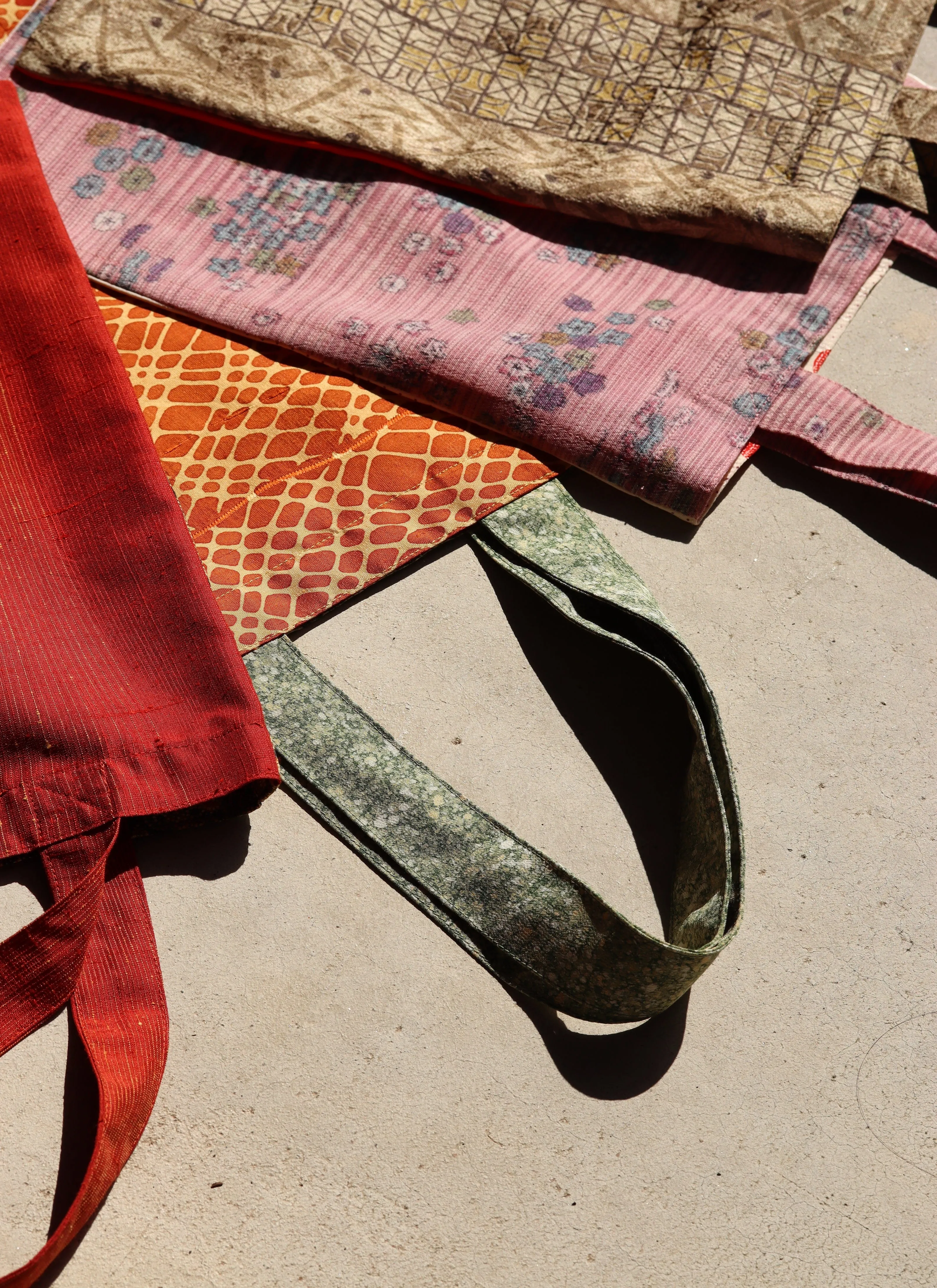 Kimono Tote-Red x Blue