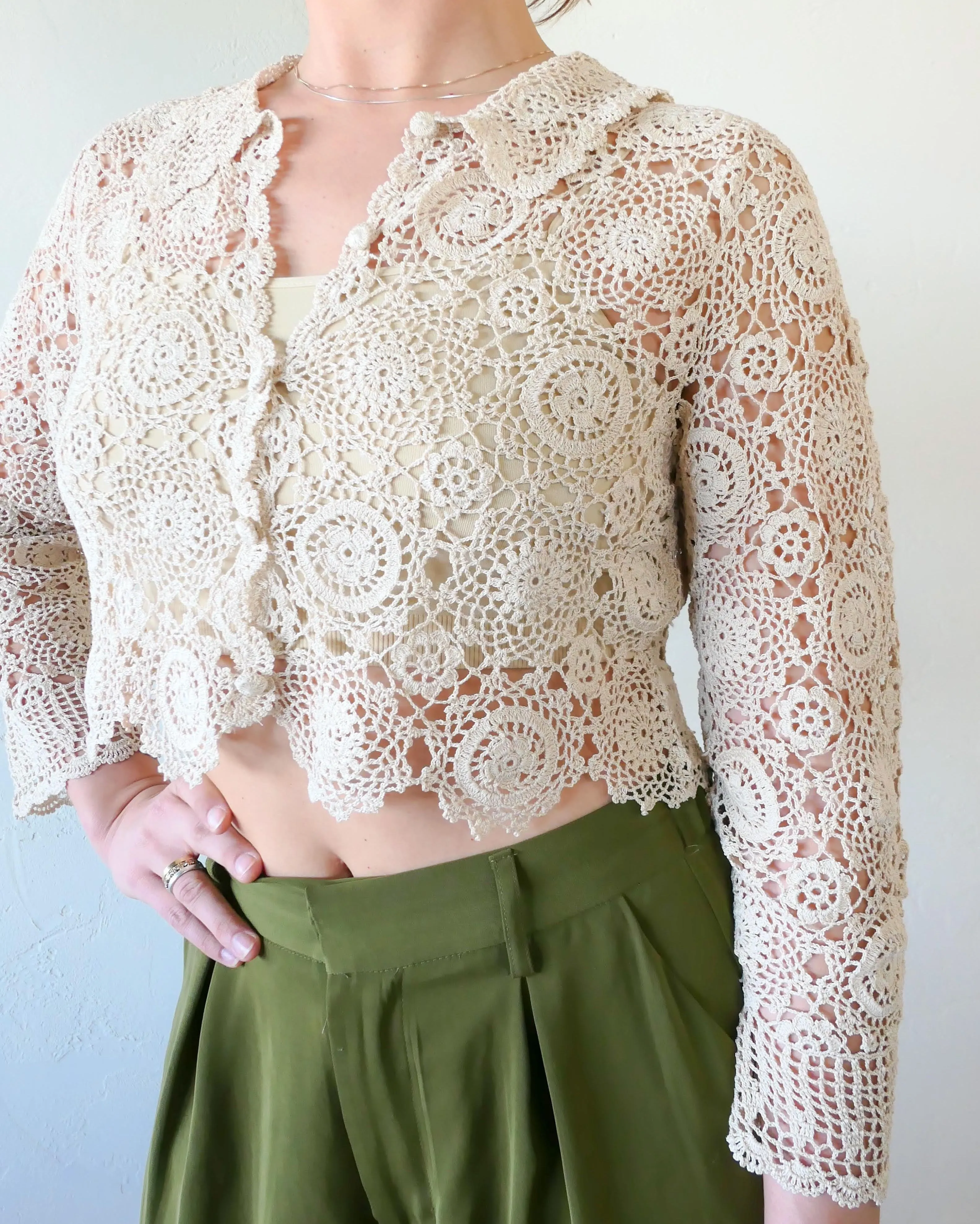 Long Sleeve Cropped Crochet Cardigan Sweater with Kaleidoscope Floral Design