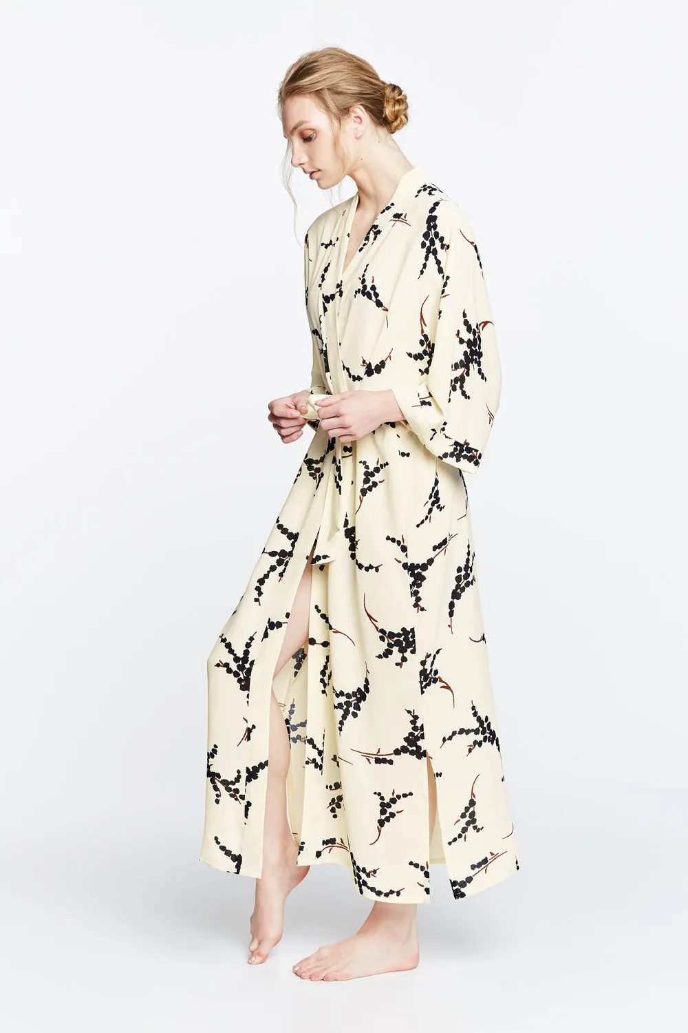 Mio Long Kimono Robe