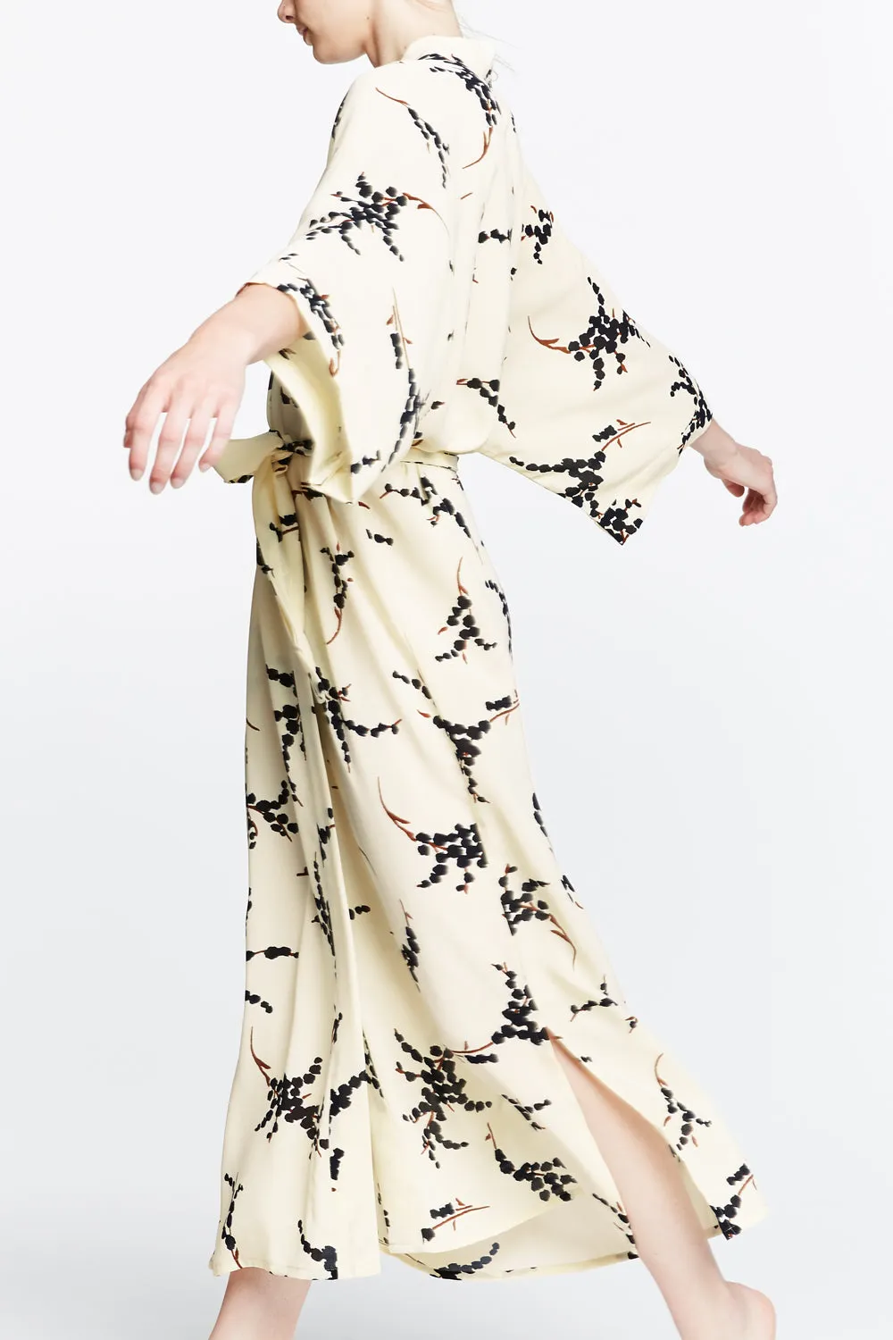 Mio Long Kimono Robe
