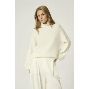 My Essential Wardrobe Luna Pullover