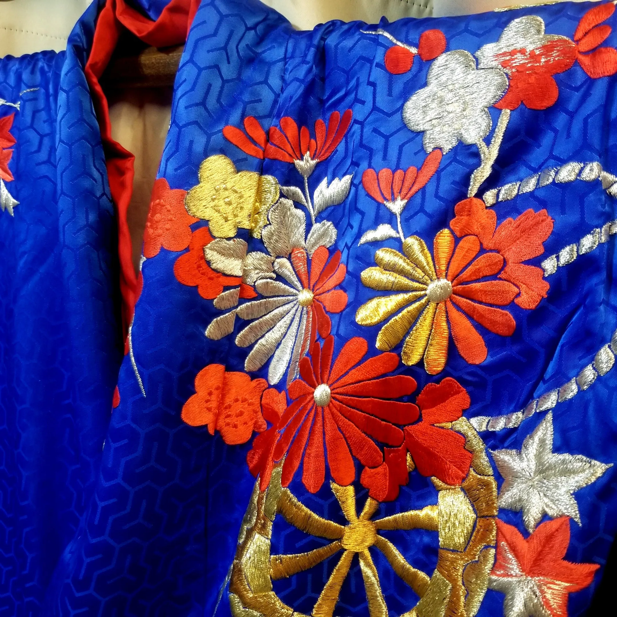 "Entirely Embroidered" Vintage Japanese Kakeshita