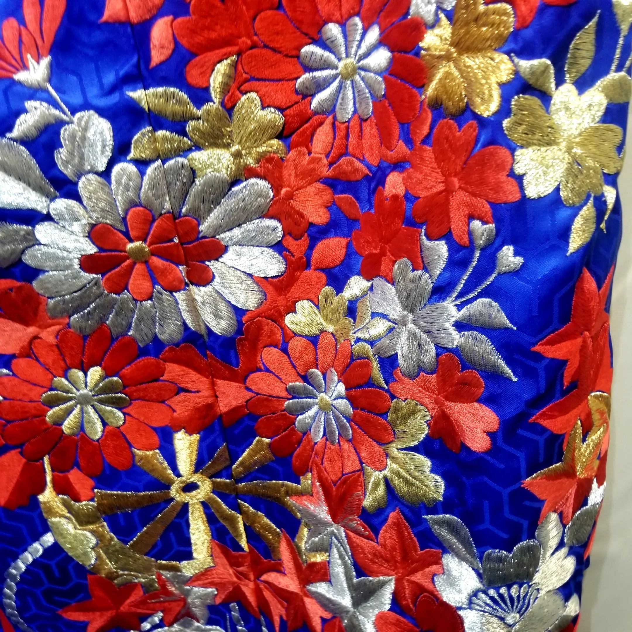 "Entirely Embroidered" Vintage Japanese Kakeshita