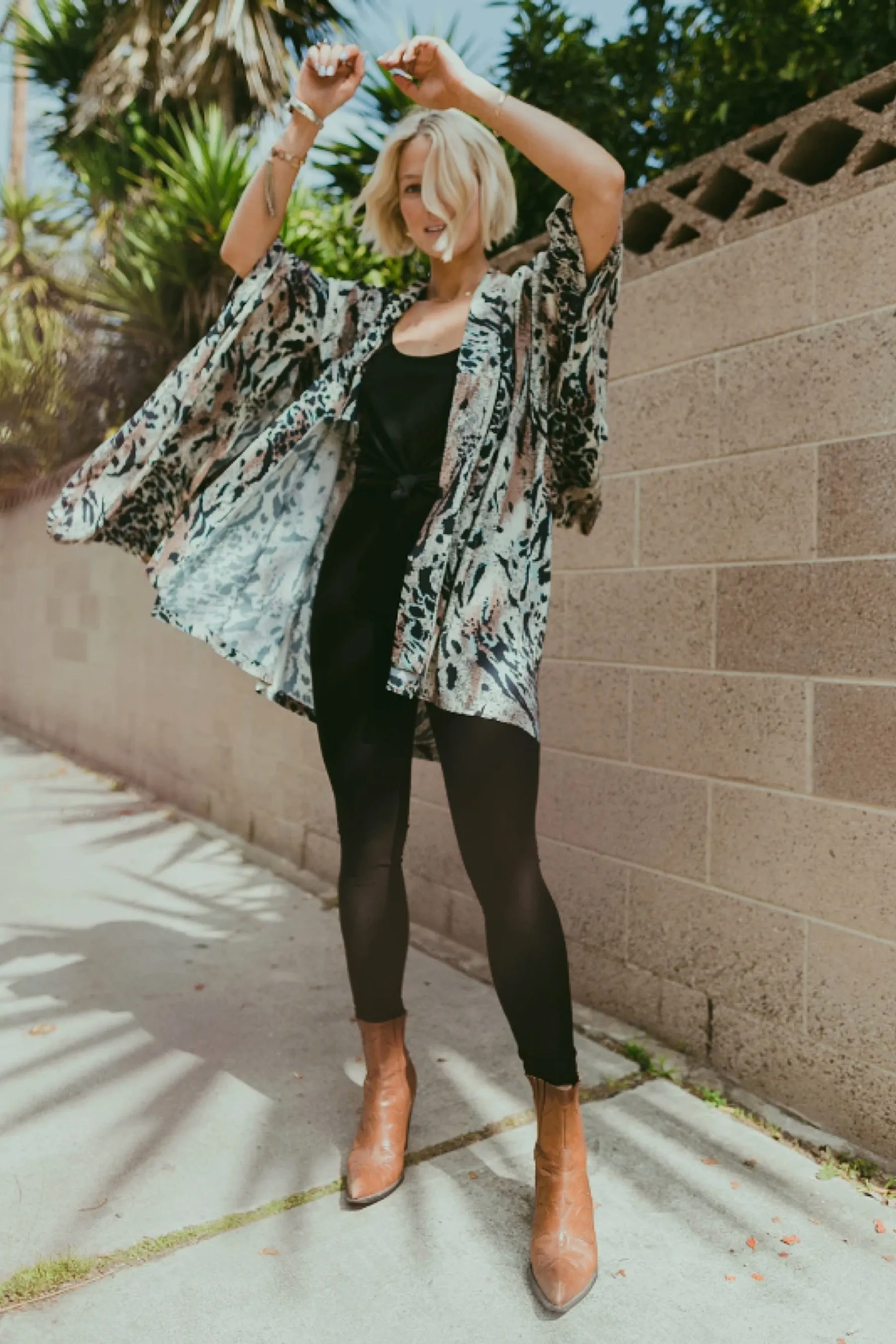 Savannah Sand Lady Kimono