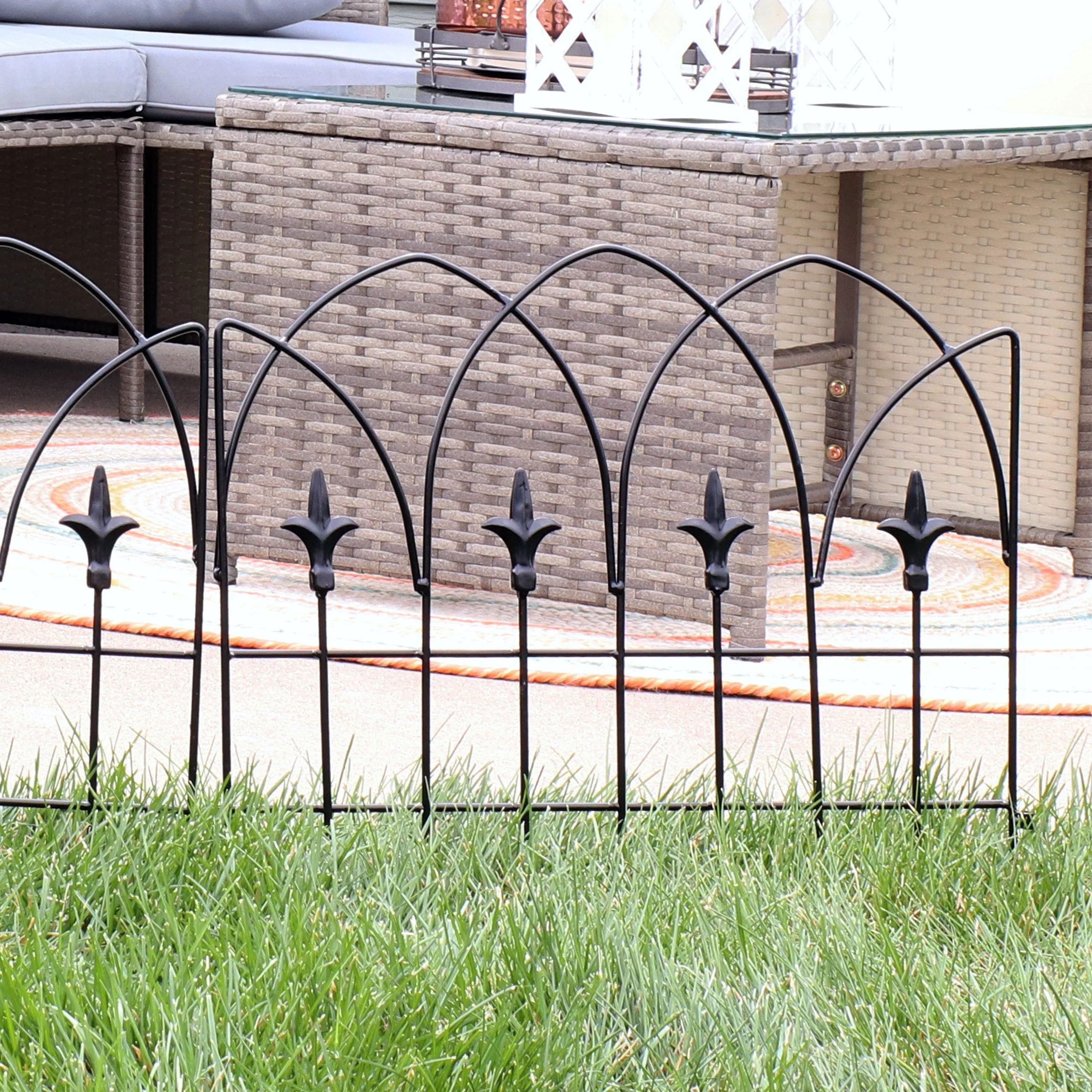 Sunnydaze 5-Piece Bayonne Steel Garden Fence Panels - 8' Overall