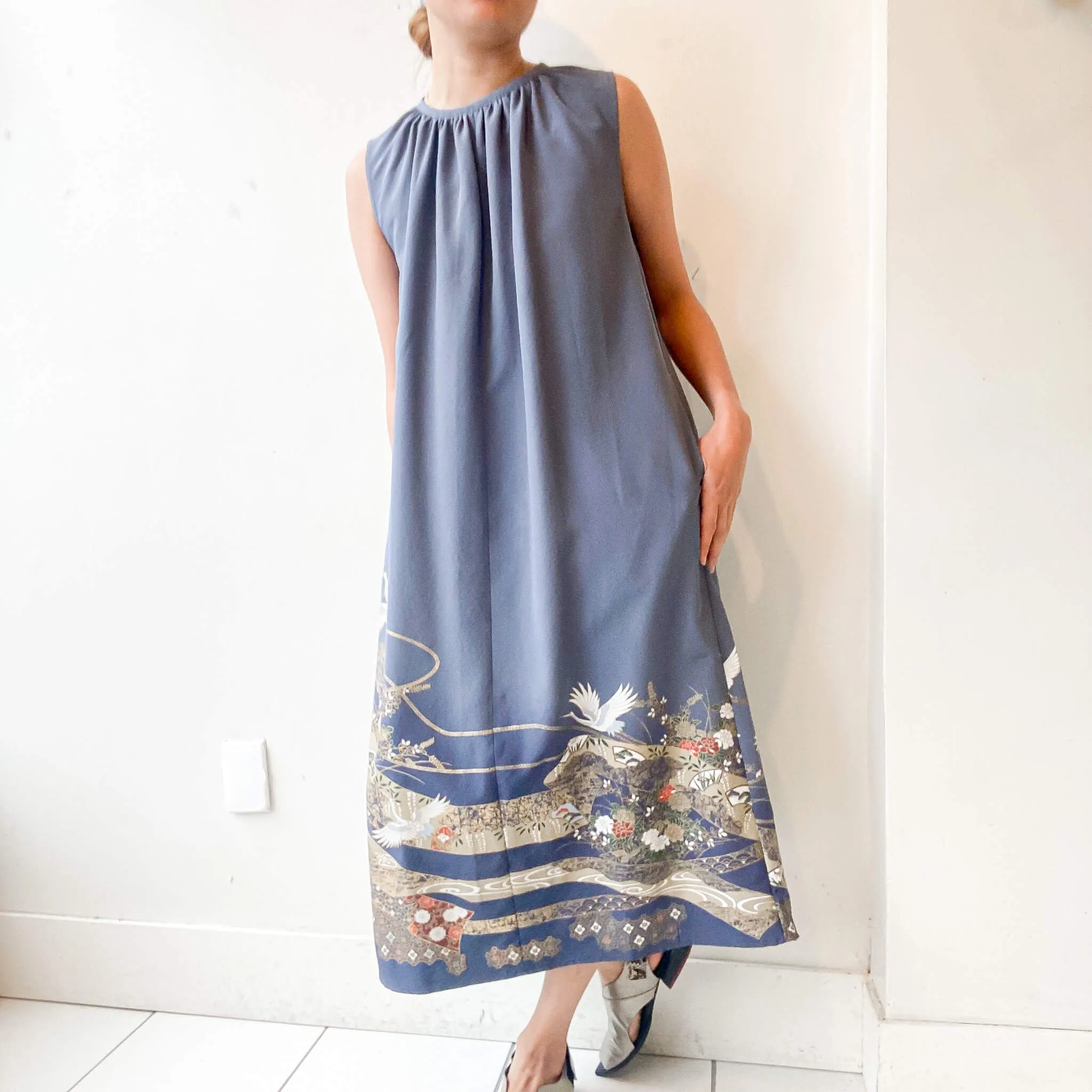 Tsumugi | Japanese Vintage Silk Kimono Dress - Grey