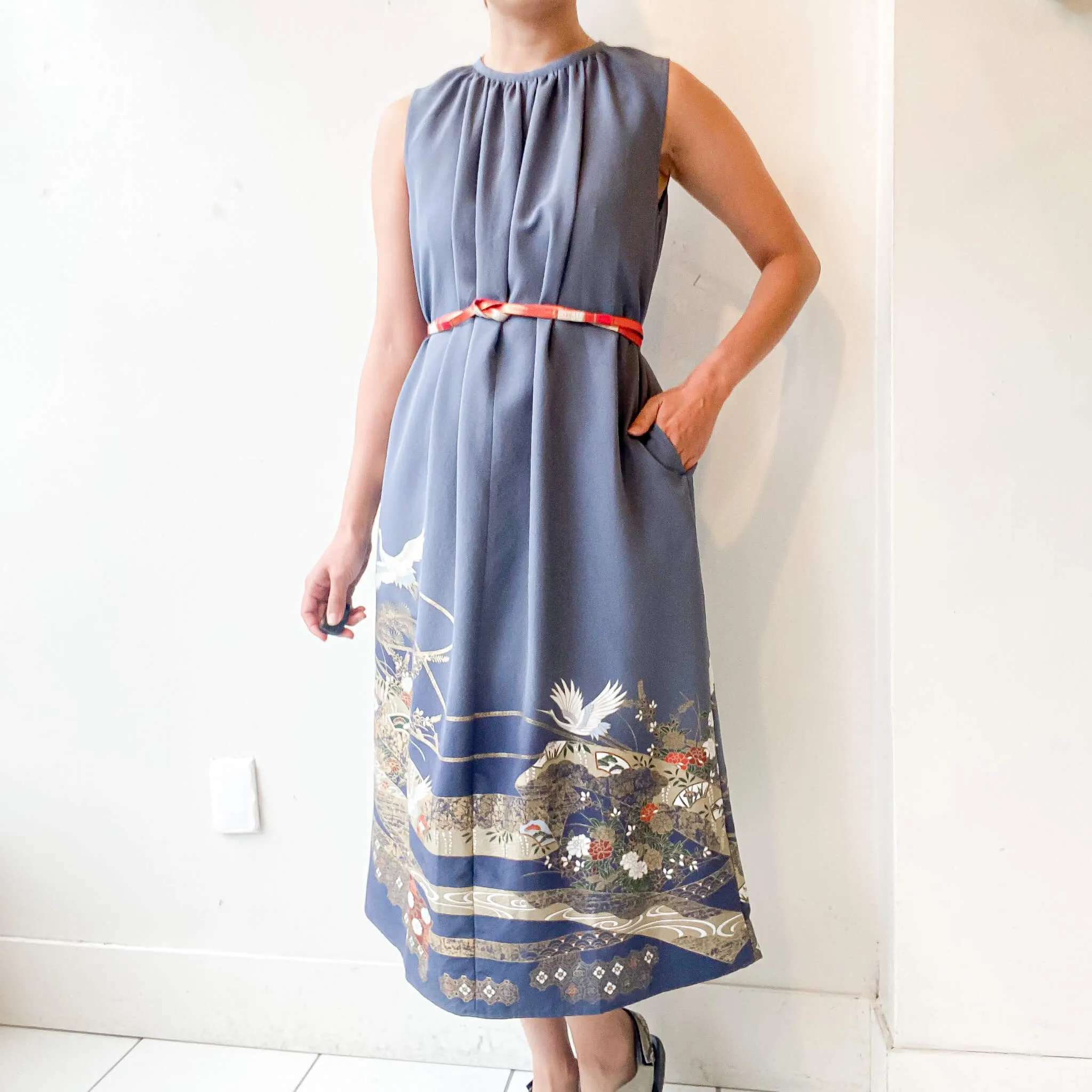 Tsumugi | Japanese Vintage Silk Kimono Dress - Grey