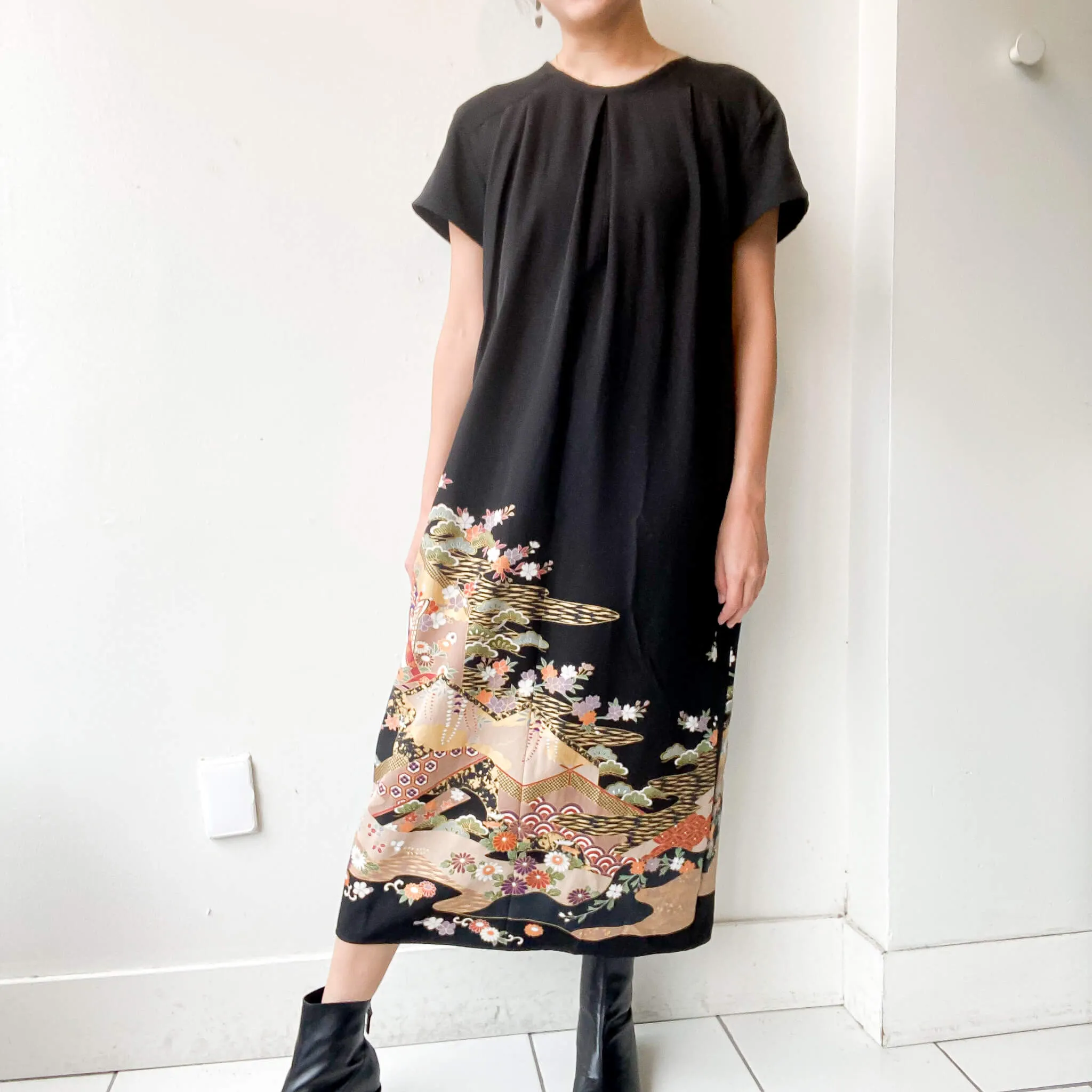 Tsumugi | Vintage Silk Kimono Short Sleeve Dress | SD5- Black