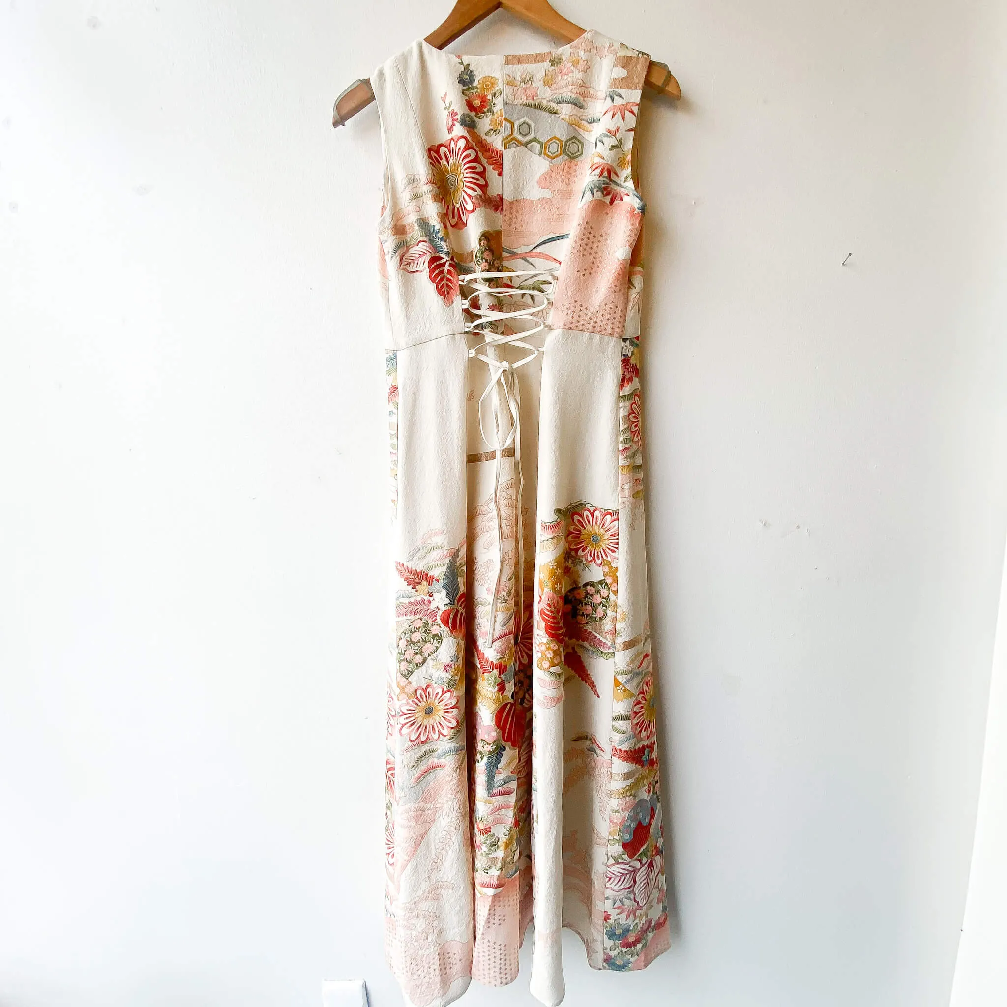 Tsumugi | Vintage Silk Kimono V-neck Dress | VD3- White