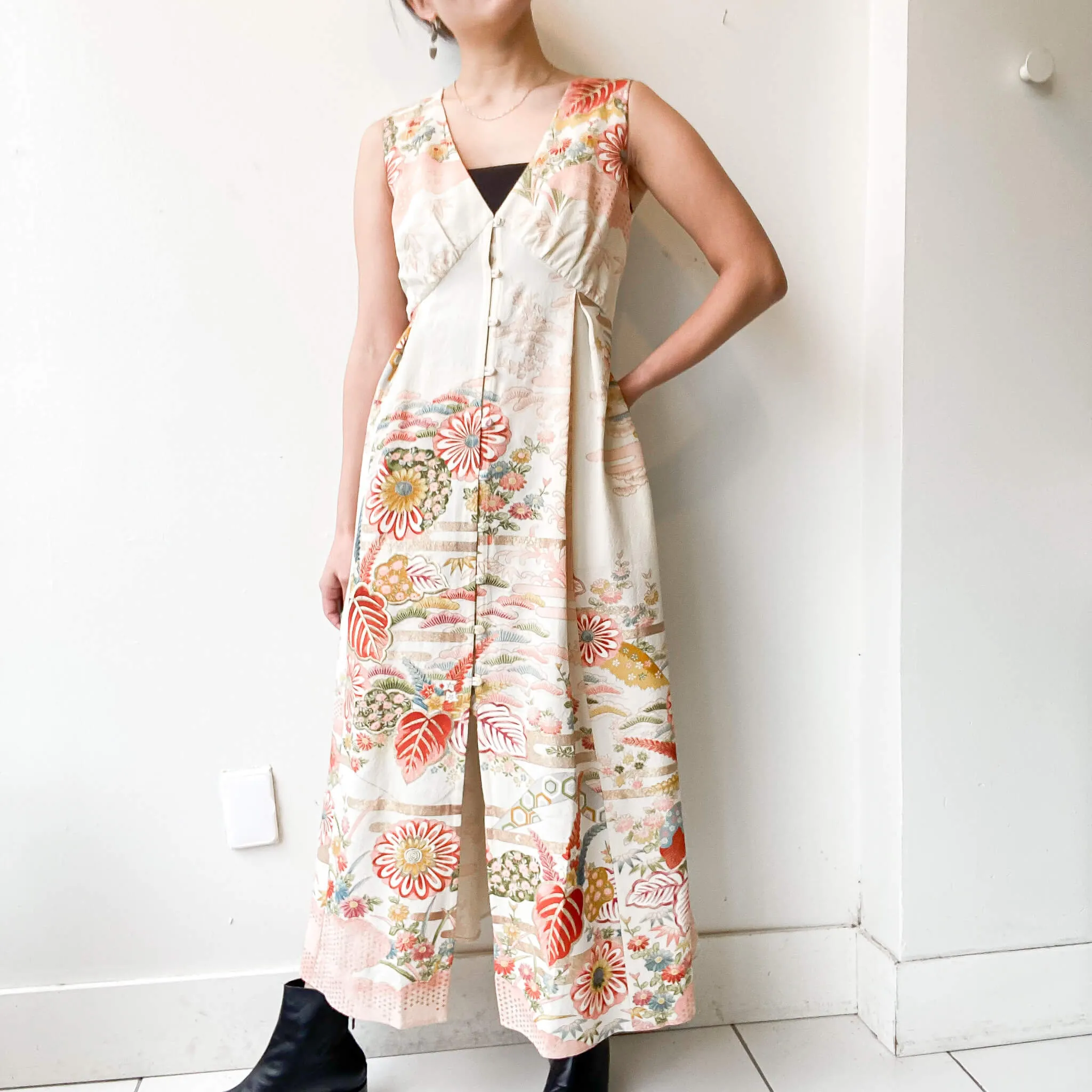 Tsumugi | Vintage Silk Kimono V-neck Dress | VD3- White