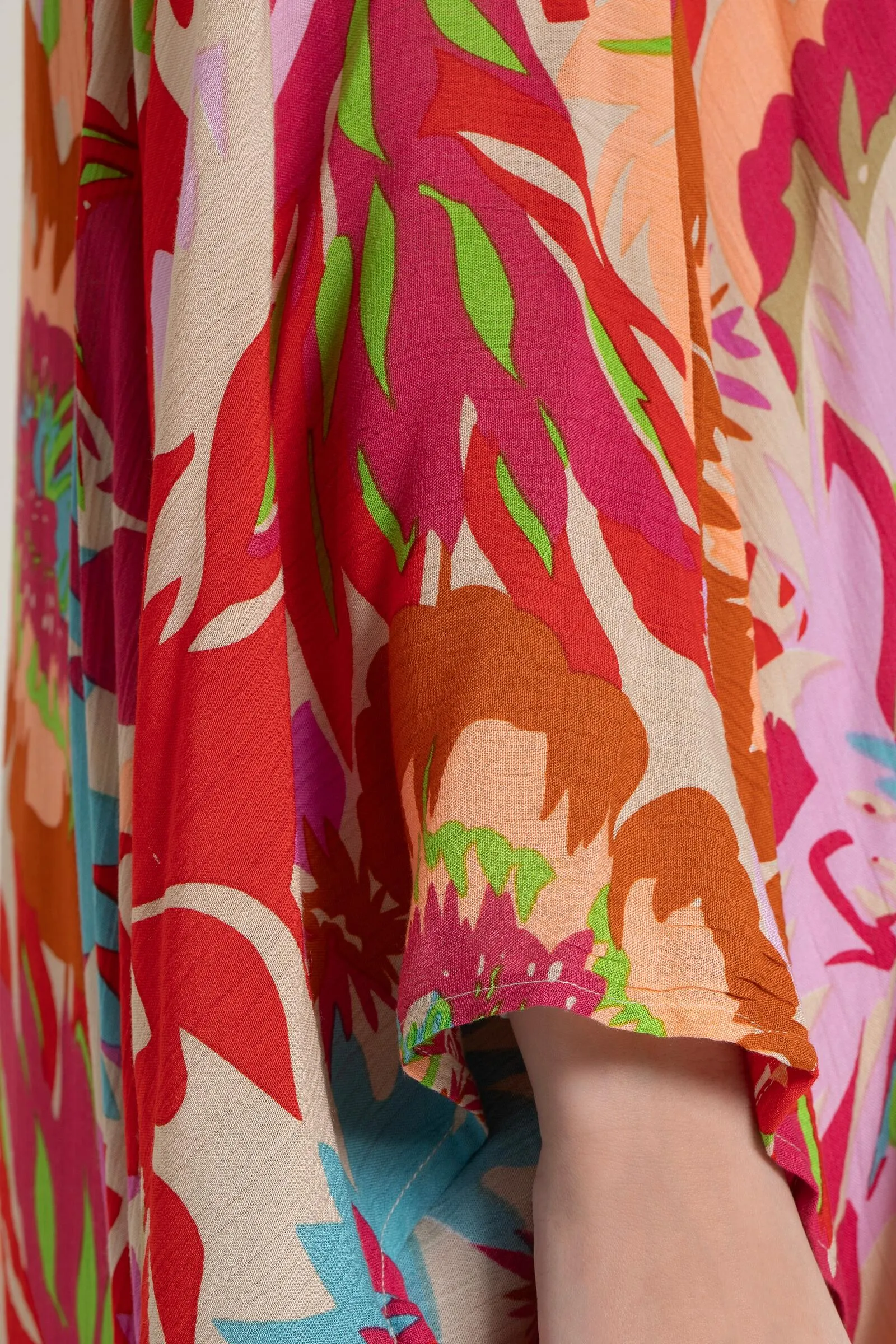 Wing Sleeve Floral Kimono