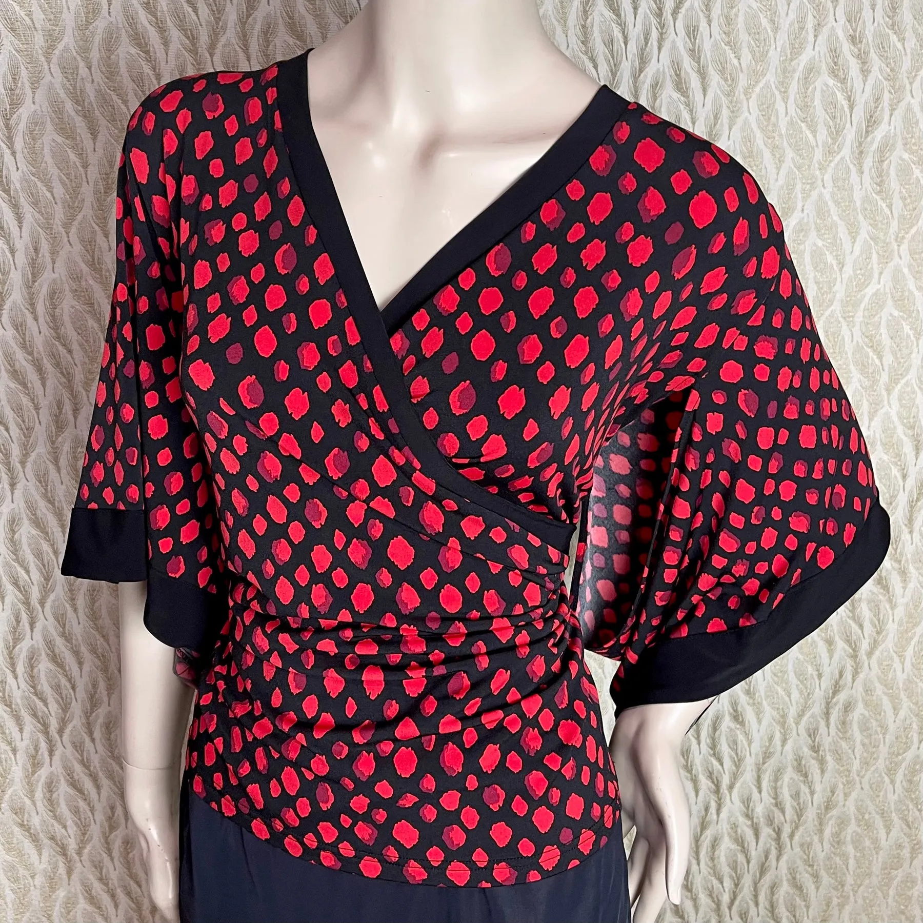 ZEN GARDEN KIMONO TOP | Spots and Graphic prints